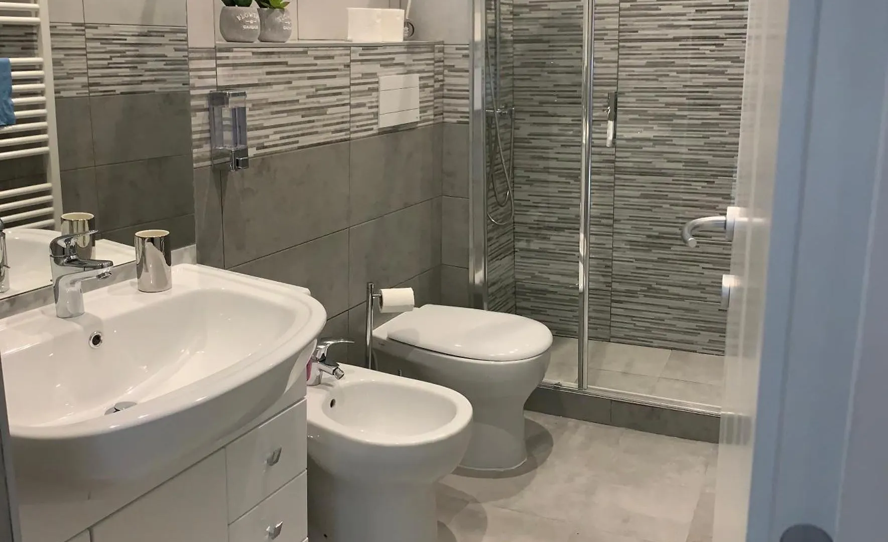La Piccola Corte Del Borgo Milano Italia